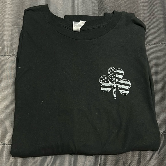 Mens XL long sleeve T-shirt. Great for your Irish cop! - Picture 1 of 5